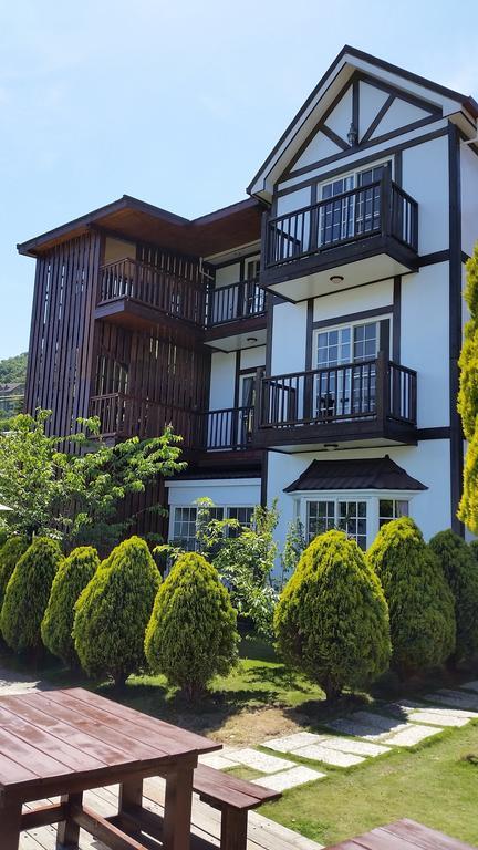 Qingjing Xiaozhu Apartment Renai Exterior photo